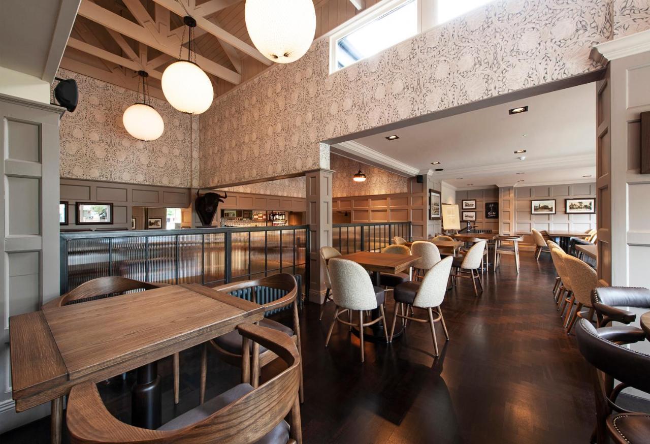 The Bulls Head Hotel Хейл Экстерьер фото